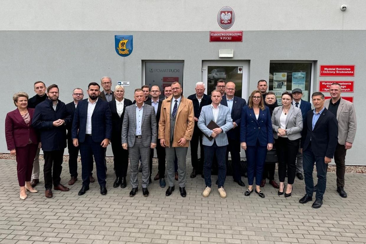 Budowa elektrowni jądrowej. Samorządowcy chcą mówić jednym głosem