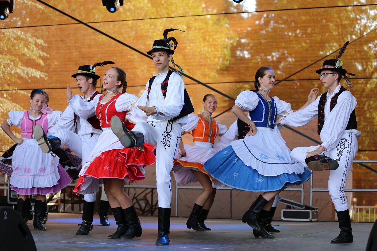 Festiwal – XVI Międzynarodowe Spotkania z Folklorem MUZYKA REGIONÓW