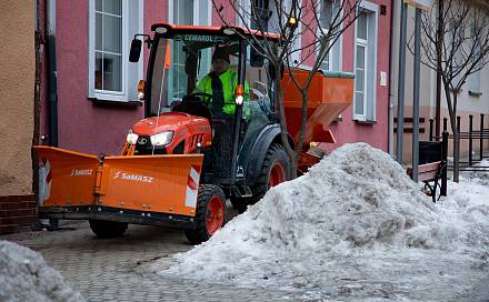 Czytaj o: AKCJA ZIMA w Lęborku. Walka z gołoledzią