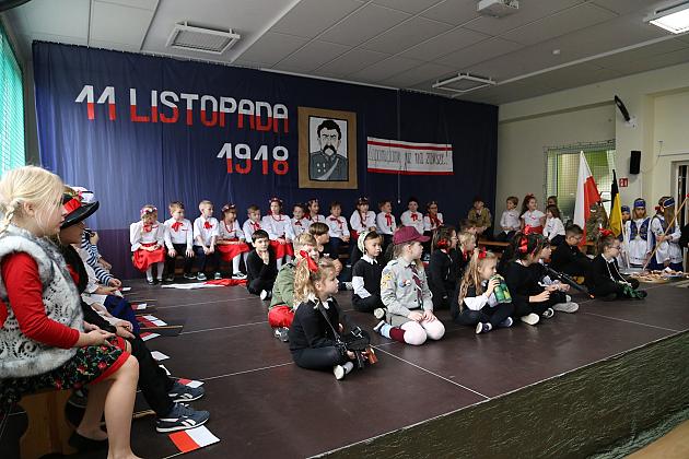 Uczniowie SJSP LTO uczcili rocznicę Niepodległości