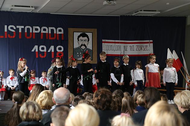 Uczniowie SJSP LTO uczcili rocznicę Niepodległości