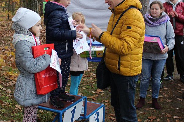 Indywidualne Biegi Przełajowe z okazji Święta Niepodległości w strugach deszczu