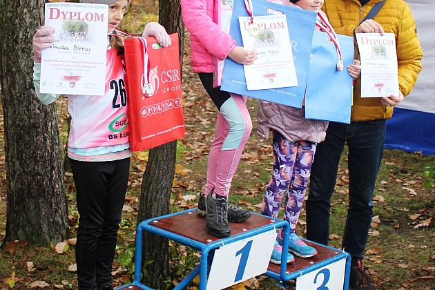 Indywidualne Biegi Przełajowe z okazji Święta Niepodległości w strugach deszczu