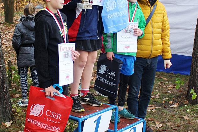 Indywidualne Biegi Przełajowe z okazji Święta Niepodległości w strugach deszczu