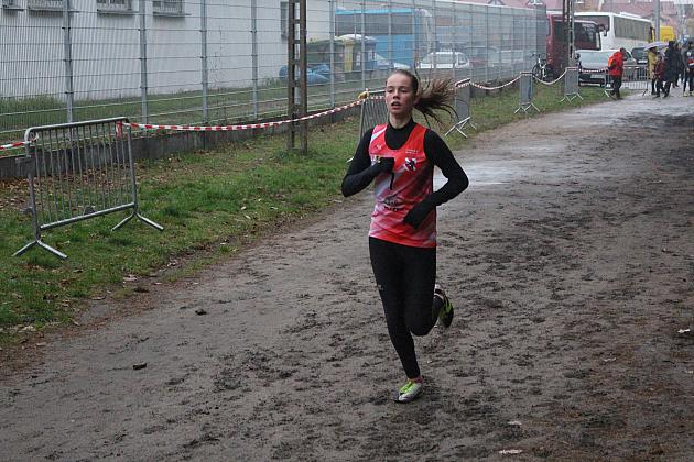 Indywidualne Biegi Przełajowe z okazji Święta Niepodległości w strugach deszczu