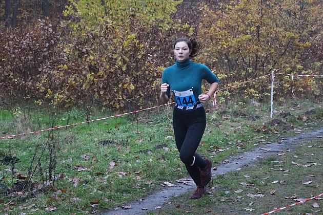 Indywidualne Biegi Przełajowe z okazji Święta Niepodległości w strugach deszczu