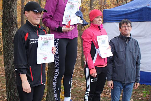 Indywidualne Biegi Przełajowe z okazji Święta Niepodległości w strugach deszczu