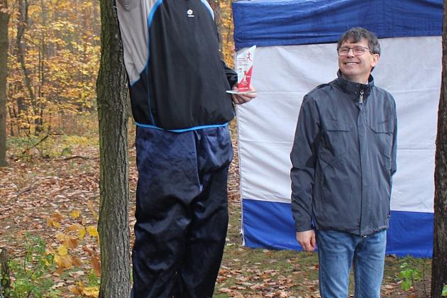 Indywidualne Biegi Przełajowe z okazji Święta Niepodległości w strugach deszczu