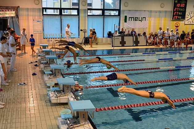 XII Ogólnopolskie Zawody Pływackie MEYN