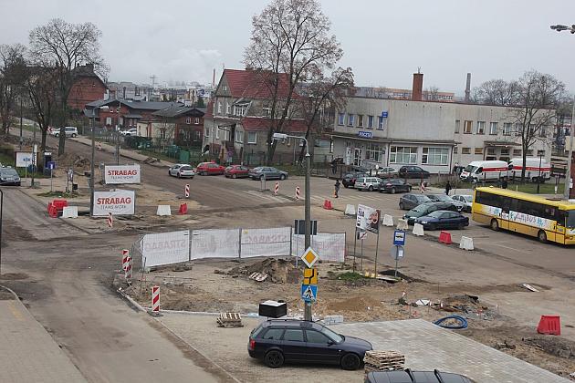 Lęborski Węzeł Przesiadkowy. Front robót na Dworcowej