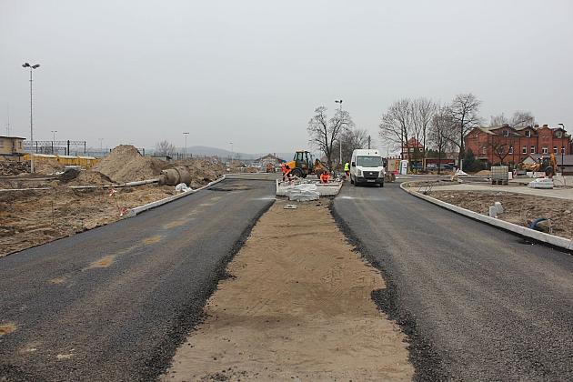 Lęborski Węzeł Przesiadkowy. Front robót na Dworcowej