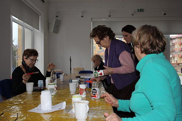 Aktywni seniorzy w Klubie Osiedlowym BAZA