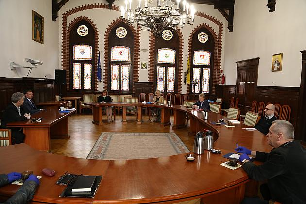 Narada z dyrektorami szkół i przedszkoli samorządowych