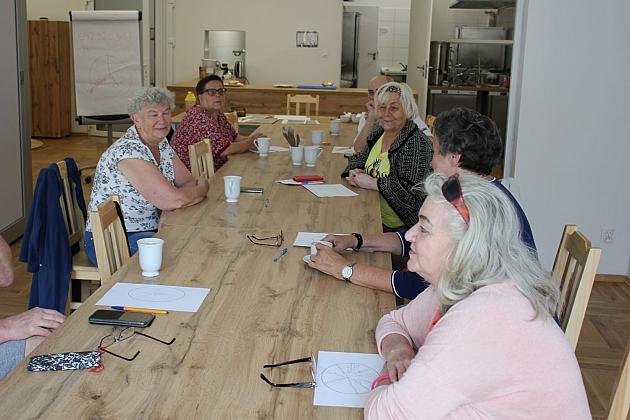 Zajęcia Seniorów w Klubie Osiedlowym BAZA