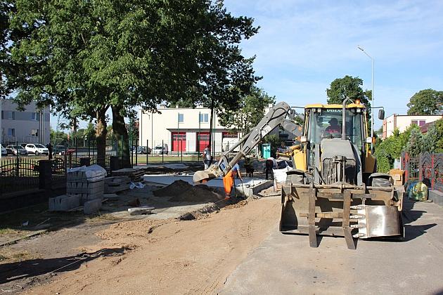 Za komendą straży pożarnej powstaje nowy obiekt rekreacyjno-sportowy