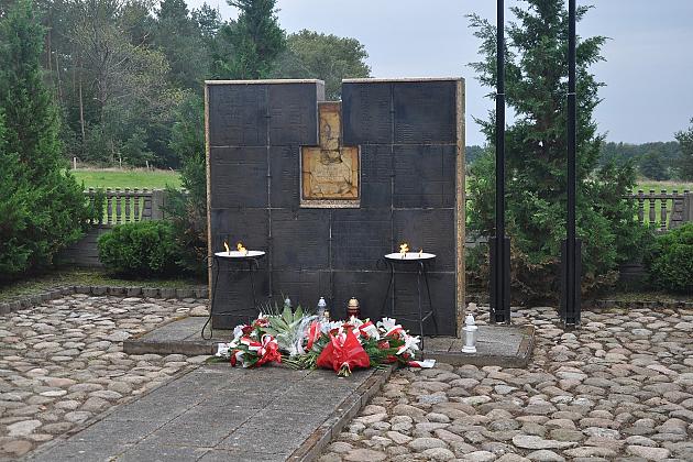 Złożyli hołd ofiarom Marszu Śmierci