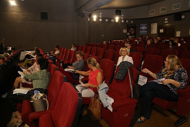 Prace nad nową strategią rozwiązywania problemów społecznych