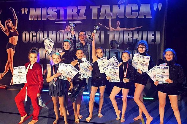 Jesienne sukcesy tancerek z SP 8
