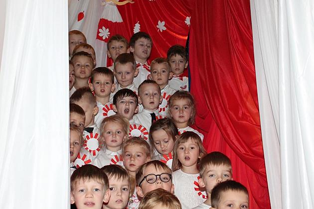 „Mazurek Dąbrowskiego” rozbrzmiał w lęborskich przedszkolach