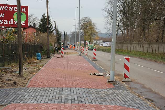 Na Kossaka powstaje szeroki ciąg pieszo-rowerowy