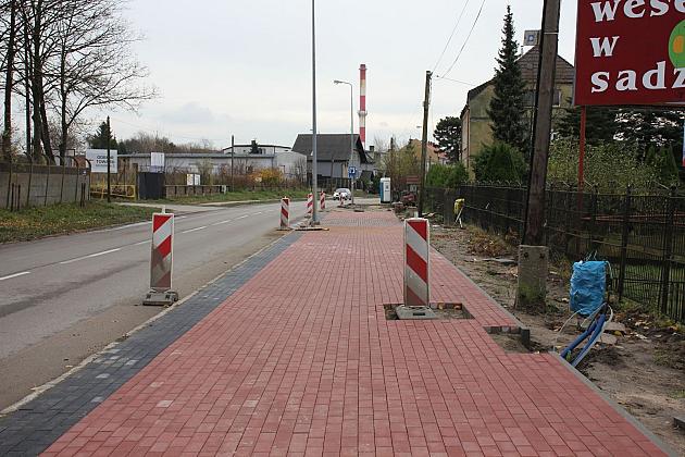 Na Kossaka powstaje szeroki ciąg pieszo-rowerowy