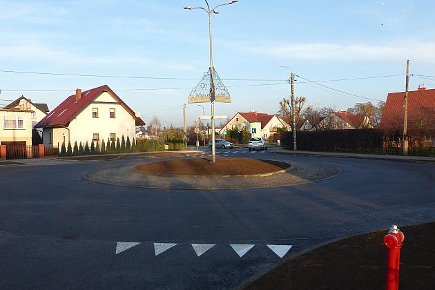 Rondo przy Komuny Paryskiej przebudowane