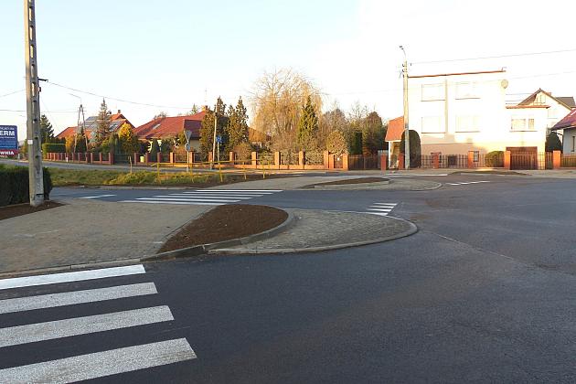 Rondo przy Komuny Paryskiej przebudowane