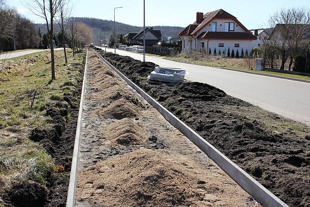 Na Harcerzy powstaje chodnik z Budżetu Obywatelskiego