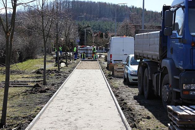 Na Harcerzy powstaje chodnik z Budżetu Obywatelskiego