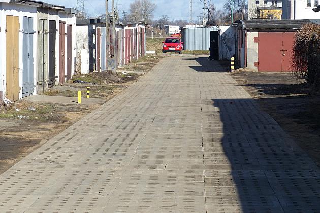 Ulica Emilii Plater-bis utwardzona