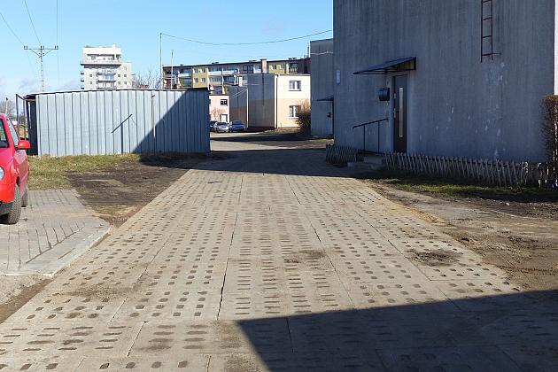 Ulica Emilii Plater-bis utwardzona