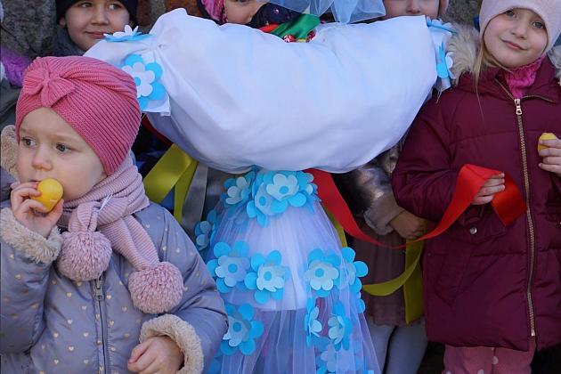 Powitanie wiosny z marzannami