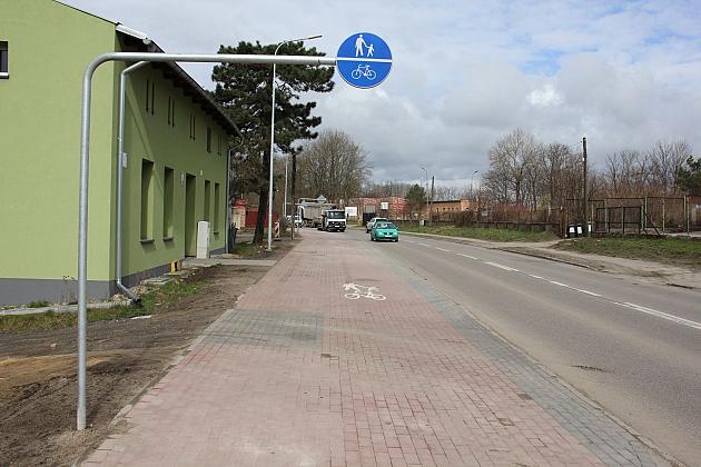 Na Kossaka powstał szeroki ciąg pieszo-rowerowy