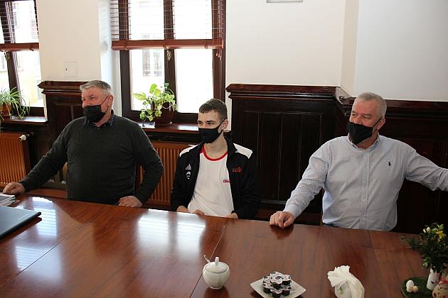 Nadzieja lęborskiego boksu w ratuszu