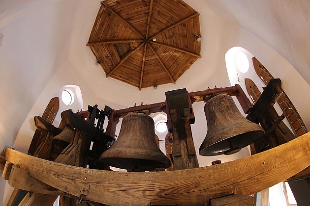 Wieża zabytkowego kościoła NMP Królowej Polski wyremontowana