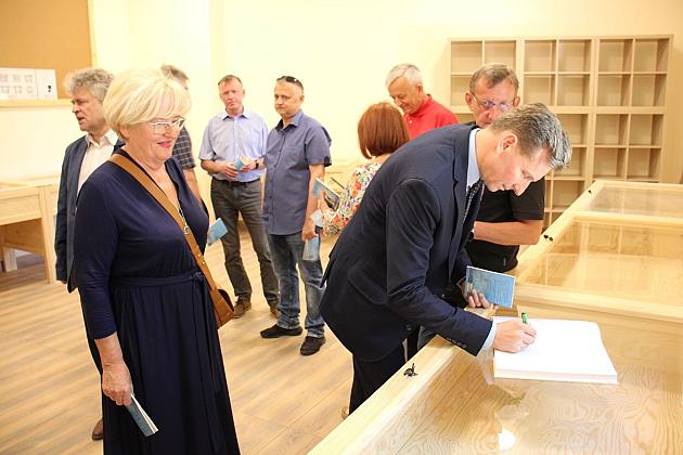 Wieża zabytkowego kościoła NMP Królowej Polski po remoncie