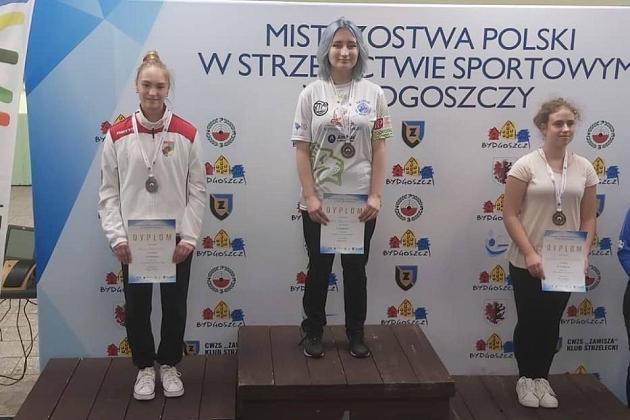 Reprezentująca LOK Lider - Amicus Lębork Maria Baranowski złotą i brązową medalistką Ogólnopolskiej Olimpiady Młodzieży