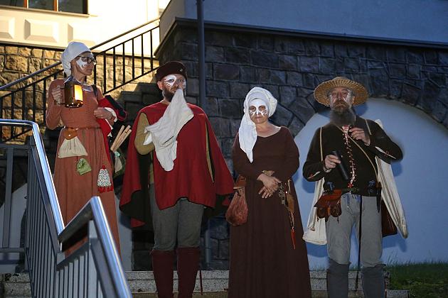 Spacerowali z duchami krzyżaków do trzech wież