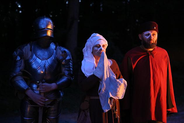 Spacerowali z duchami krzyżaków do trzech wież