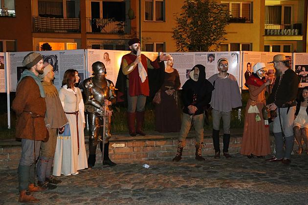 Spacerowali z duchami krzyżaków do trzech wież