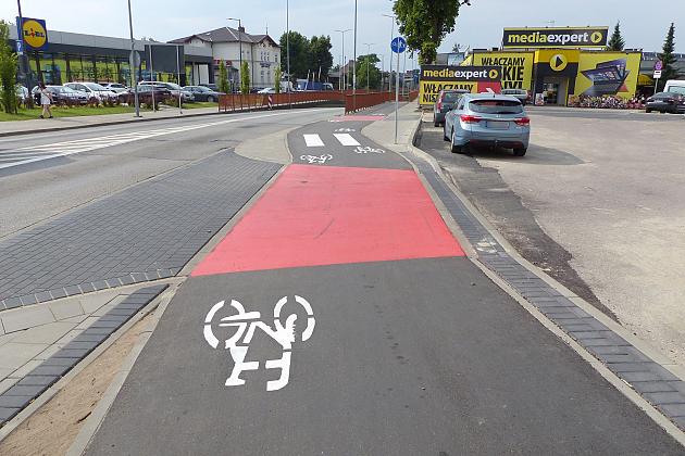 Nowa droga dla rowerów przy Krzywoustego otwarta!