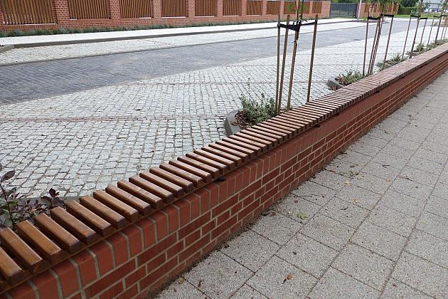 Przy „Jedynce” otwarto nowy dziedziniec dla uczniów i duży parking