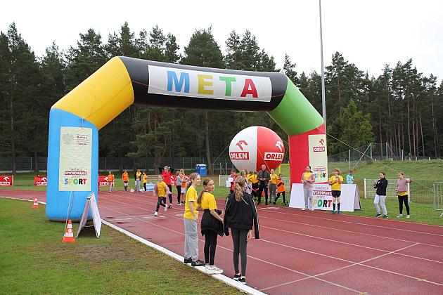 „Z podwórka na bieżnię”. Święto sportu na stadionie