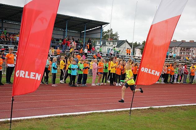 „Z podwórka na bieżnię”. Święto sportu na stadionie