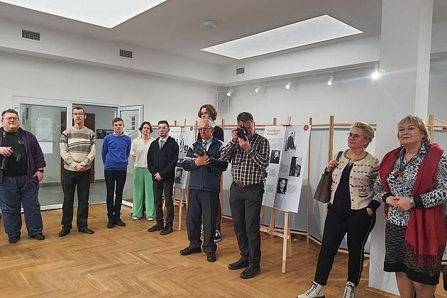 Senat RP wczoraj i dziś na wystawie w Lęborku