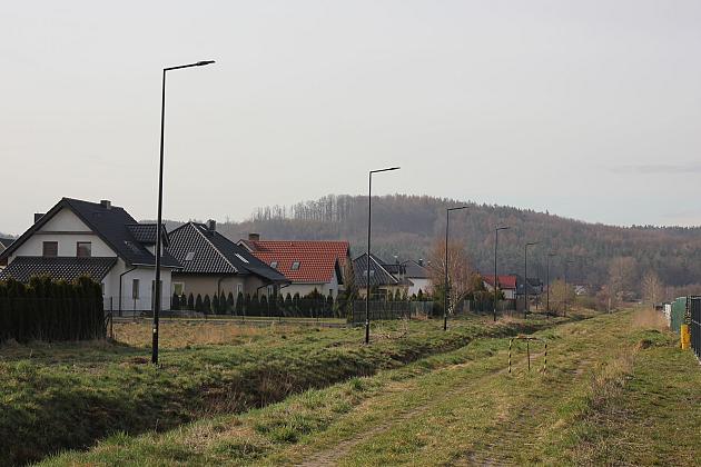 Nowe latarnie oświetlają ulice Strzelców Podhalańskich i Powstańców Warszawy