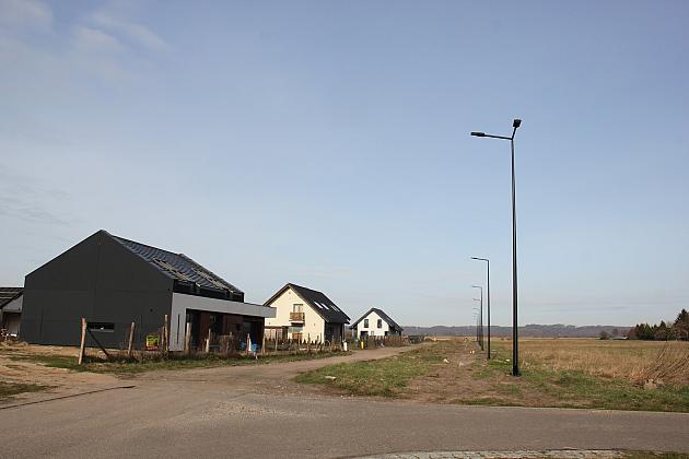 Nowe latarnie oświetlają ulice Strzelców Podhalańskich i Powstańców Warszawy