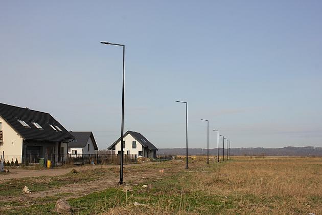 Nowe latarnie oświetlają ulice Strzelców Podhalańskich i Powstańców Warszawy