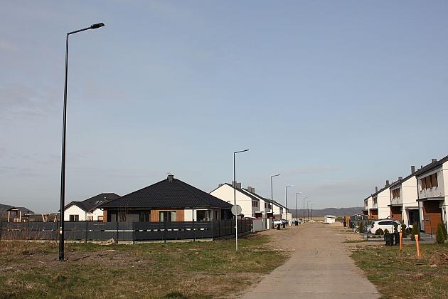 Nowe latarnie oświetlają ulice Strzelców Podhalańskich i Powstańców Warszawy