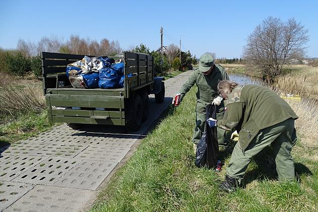 Rzeka Łeba oczyszczona